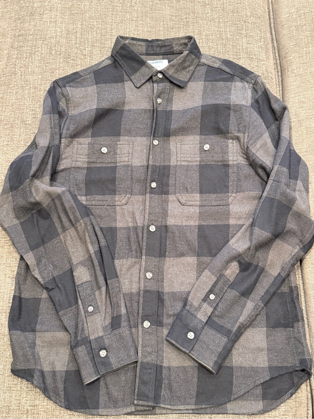 Old Navy Gray Plaid Button-Down Shirt